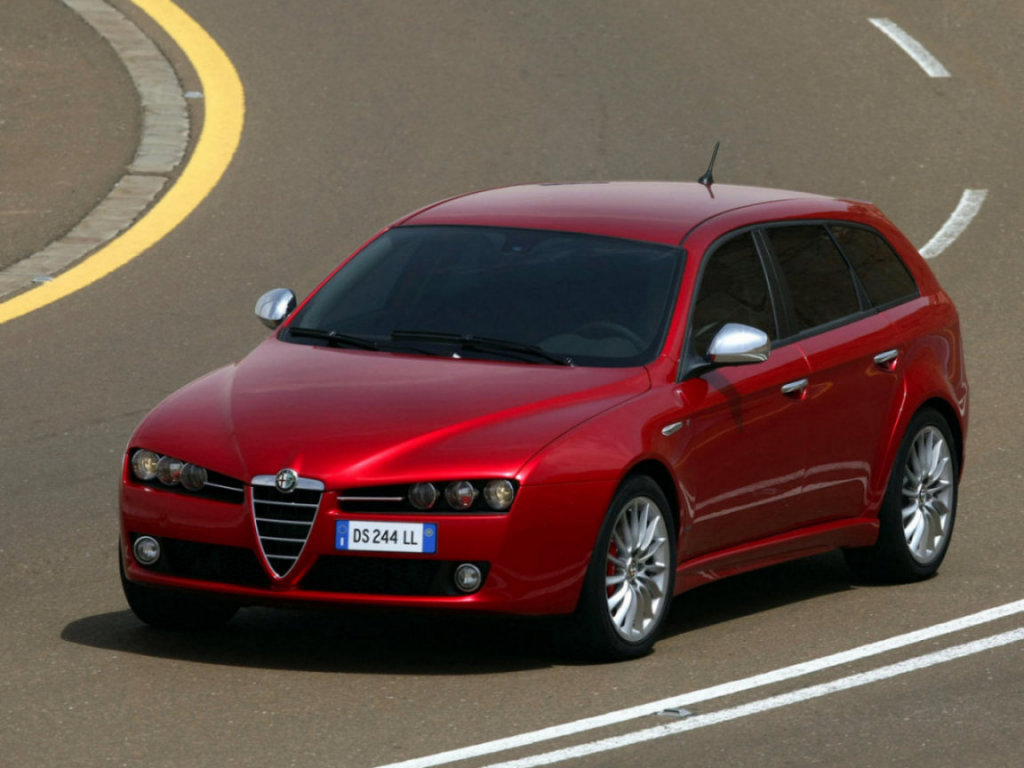 Alfa Romeo 159: 8 фото