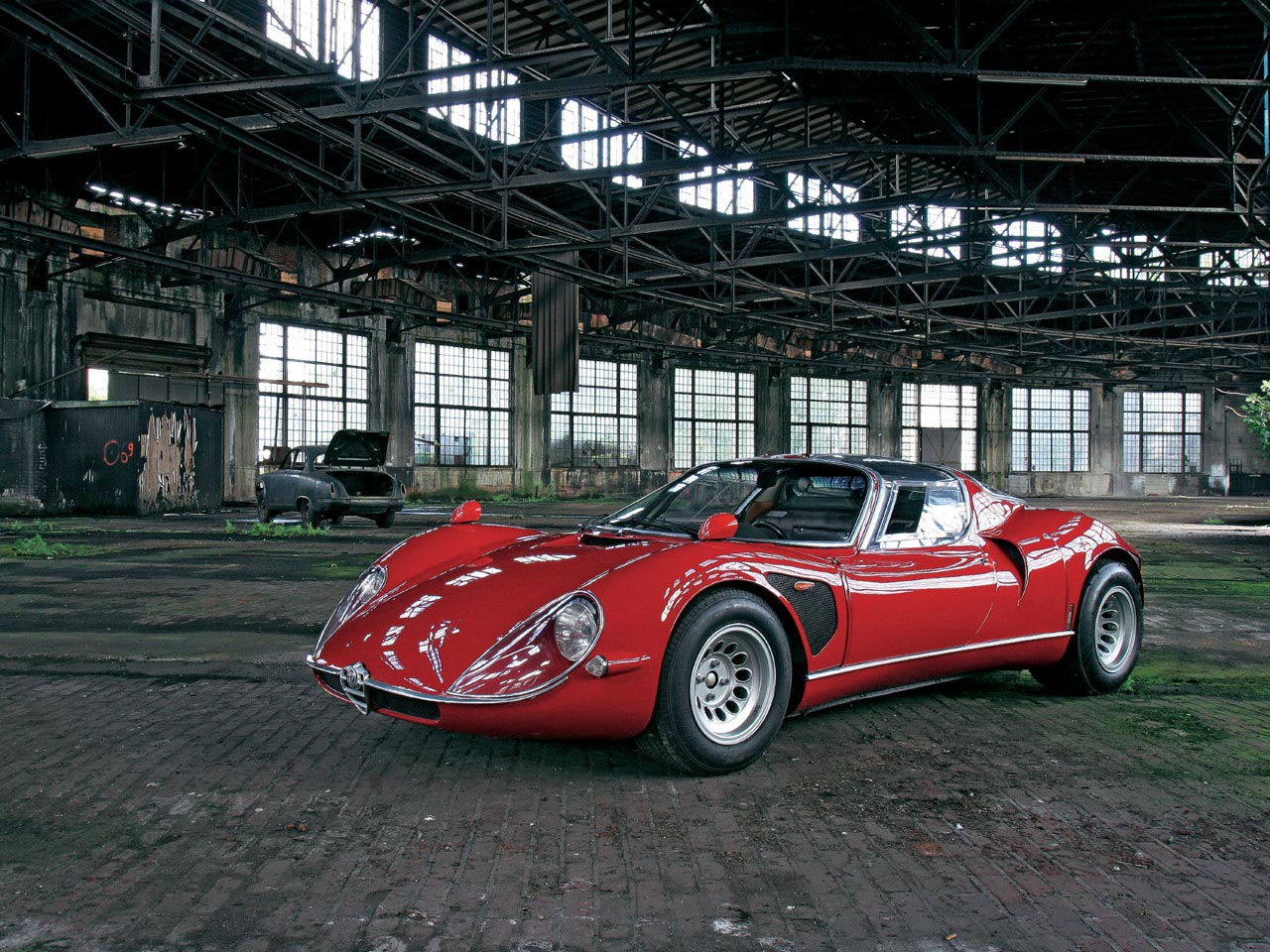 Alfa Romeo 33 Stradale: 1 фото