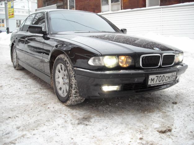 BMW 728: 7 фото