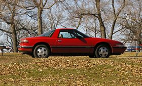 Buick Reatta: 7 фото