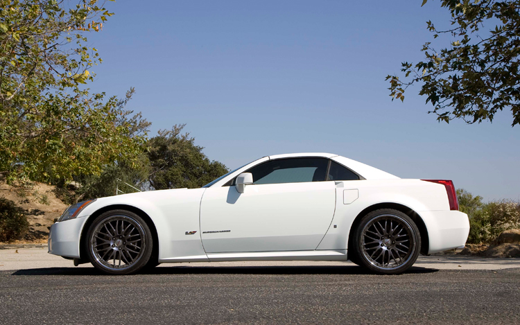 Cadillac XLR-V: 6 фото