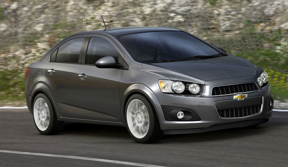 Chevrolet Aveo: 10 фото