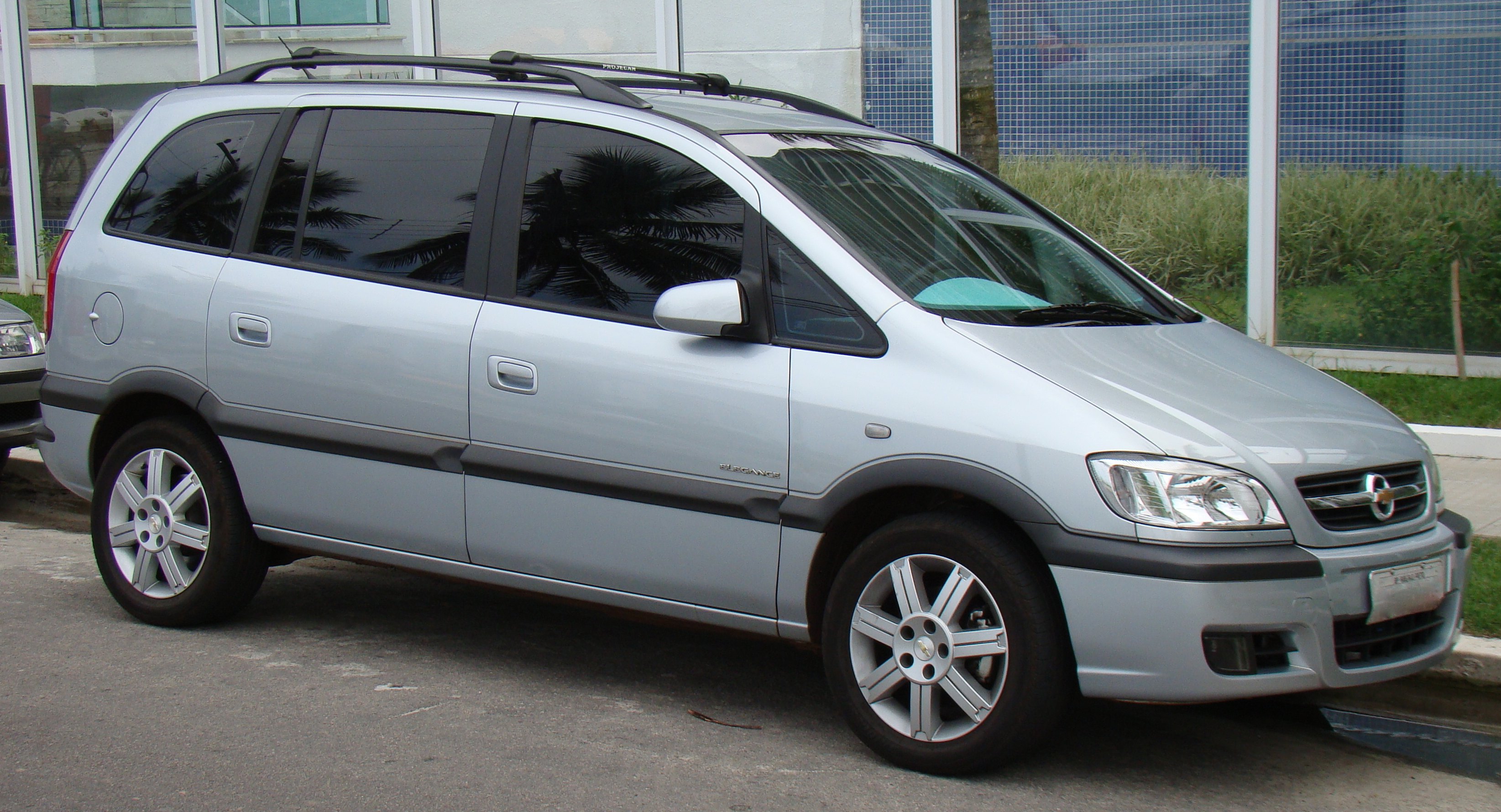 Chevrolet Zafira: 10 фото