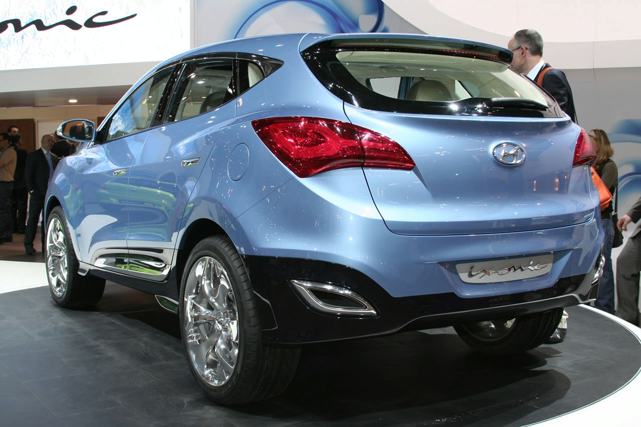 Hyundai Tucson ix: 4 фото