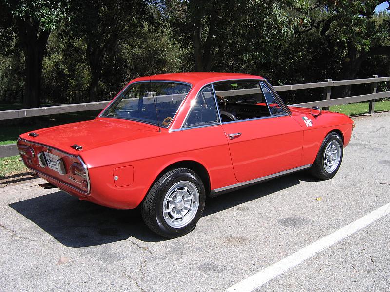 Lancia Fulvia: 3 фото