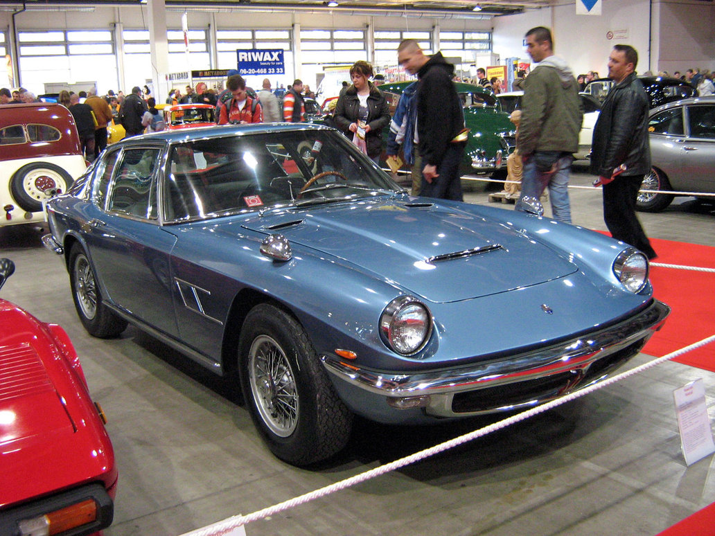 Maserati Mistral: 9 фото