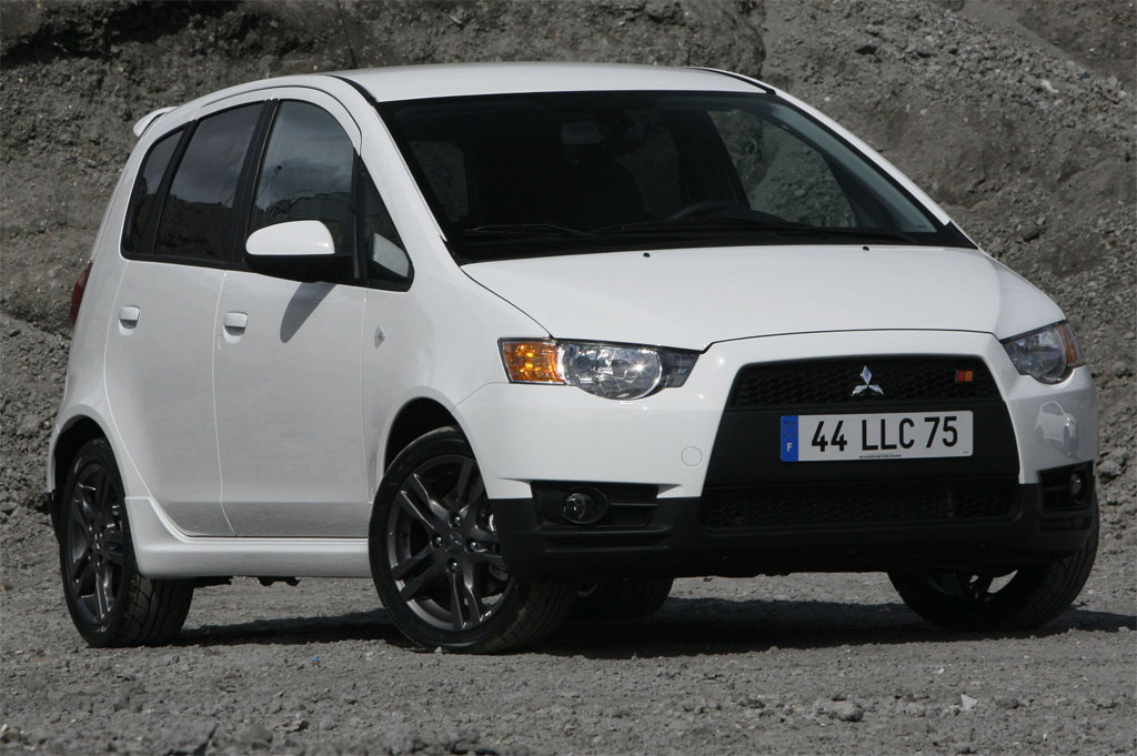 Mitsubishi Colt: 5 фото