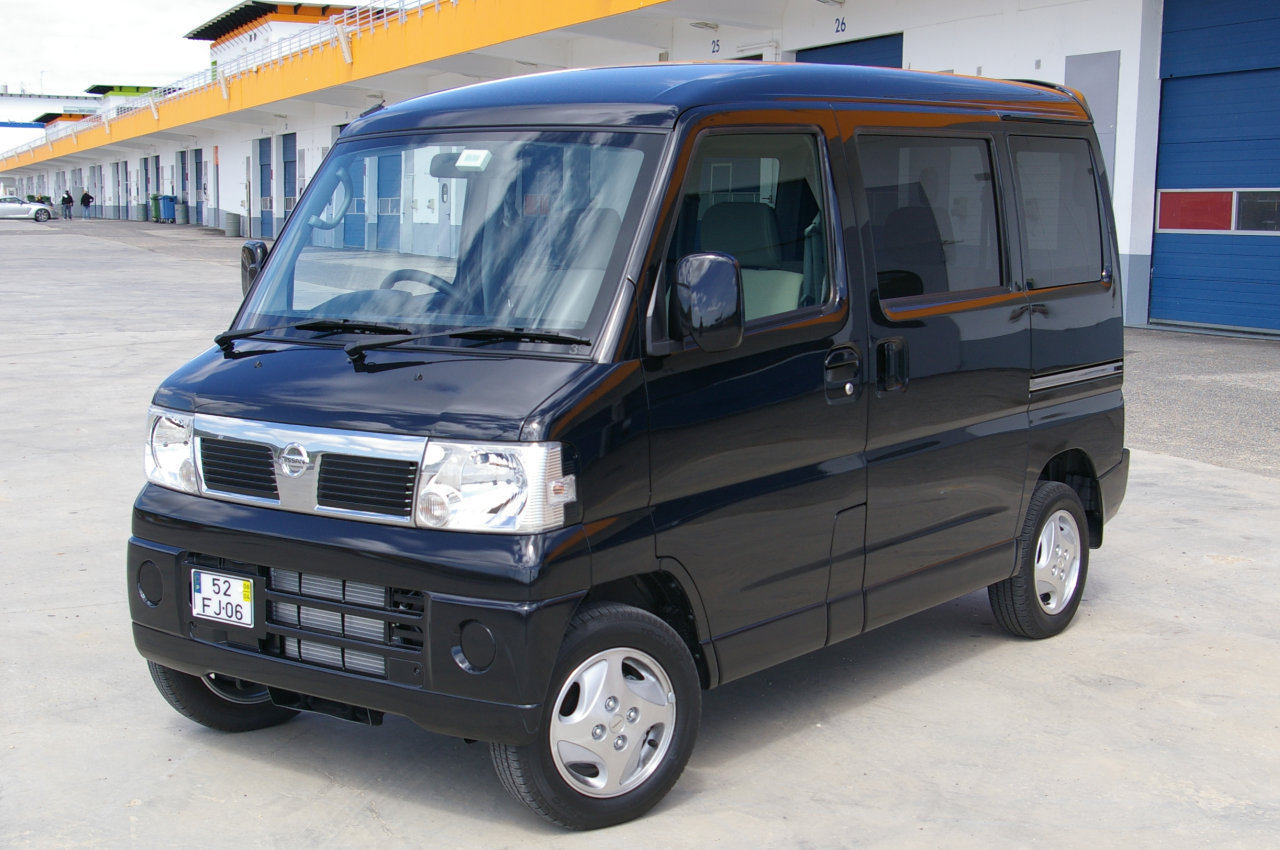 Nissan Clipper: 2 фото