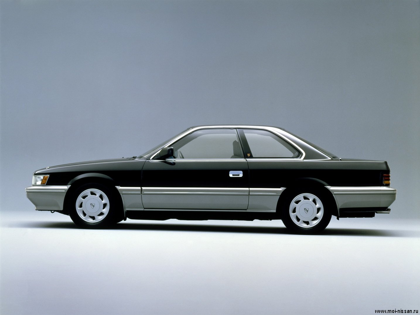 Nissan Leopard: 8 фото