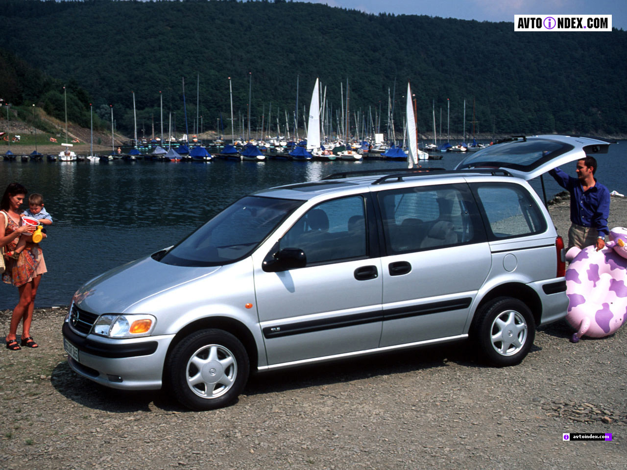 Opel Sintra: 4 фото