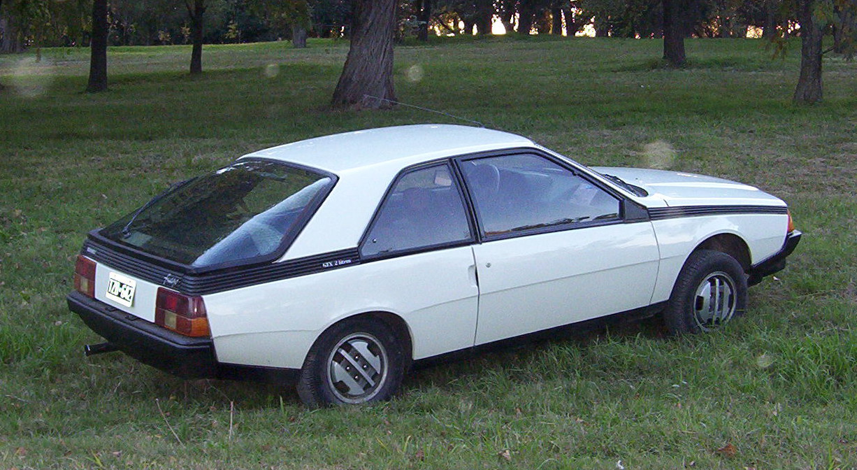 Renault Fuego: 2 фото