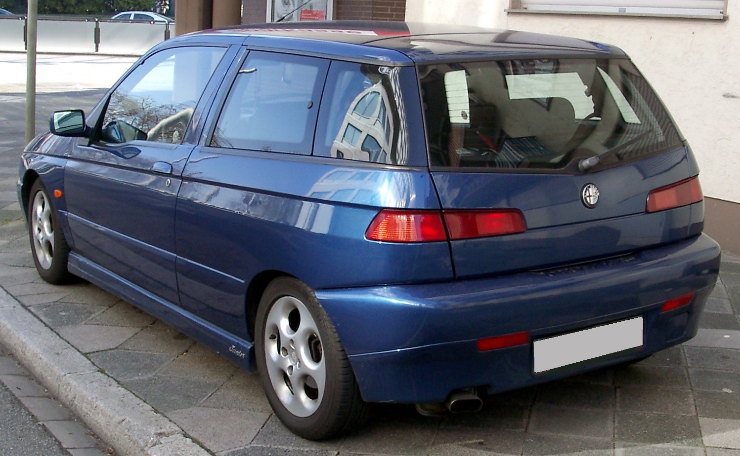 Alfa Romeo 145: 7 фото