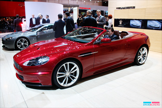 Aston Martin DBS Volante: 2 фото