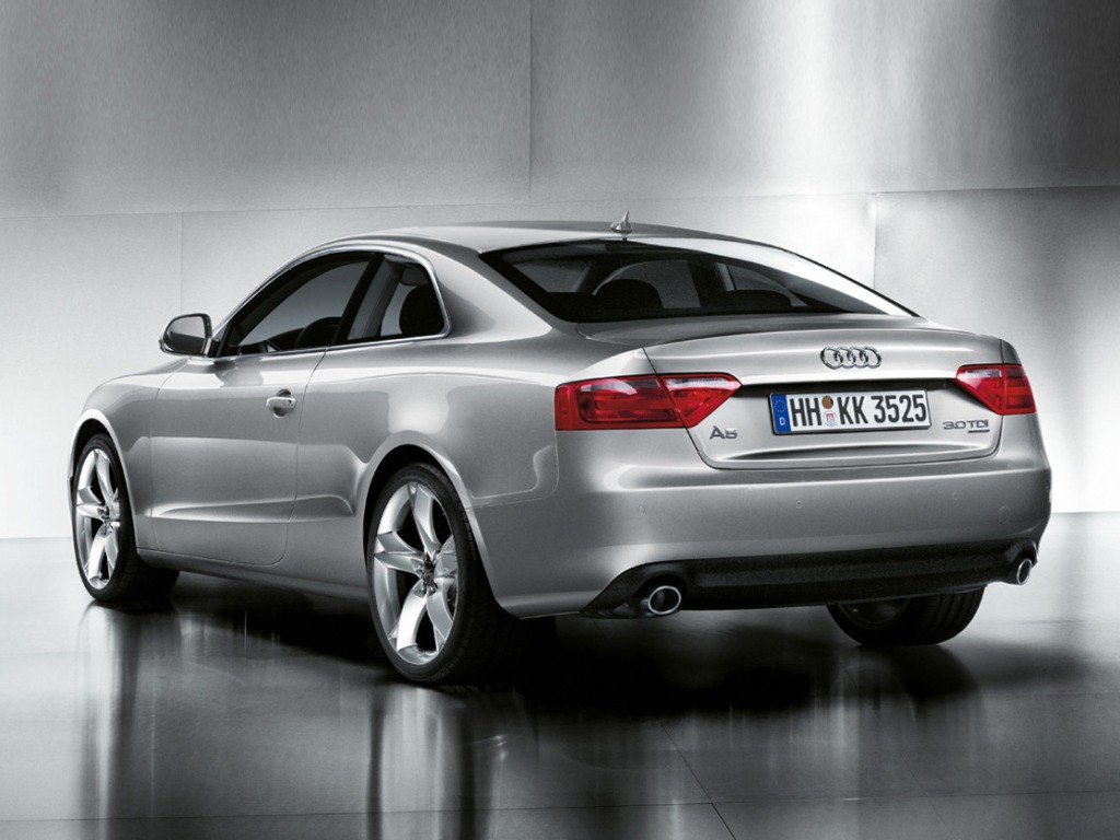 Audi A5: 2 фото