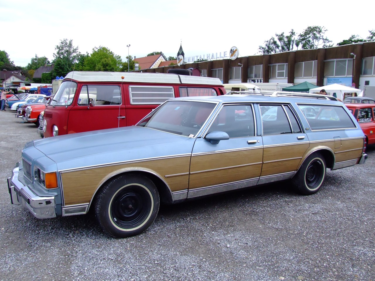 Chevrolet Caprice: 4 фото