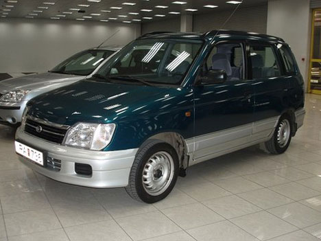 Daihatsu Delta Wagon: 2 фото