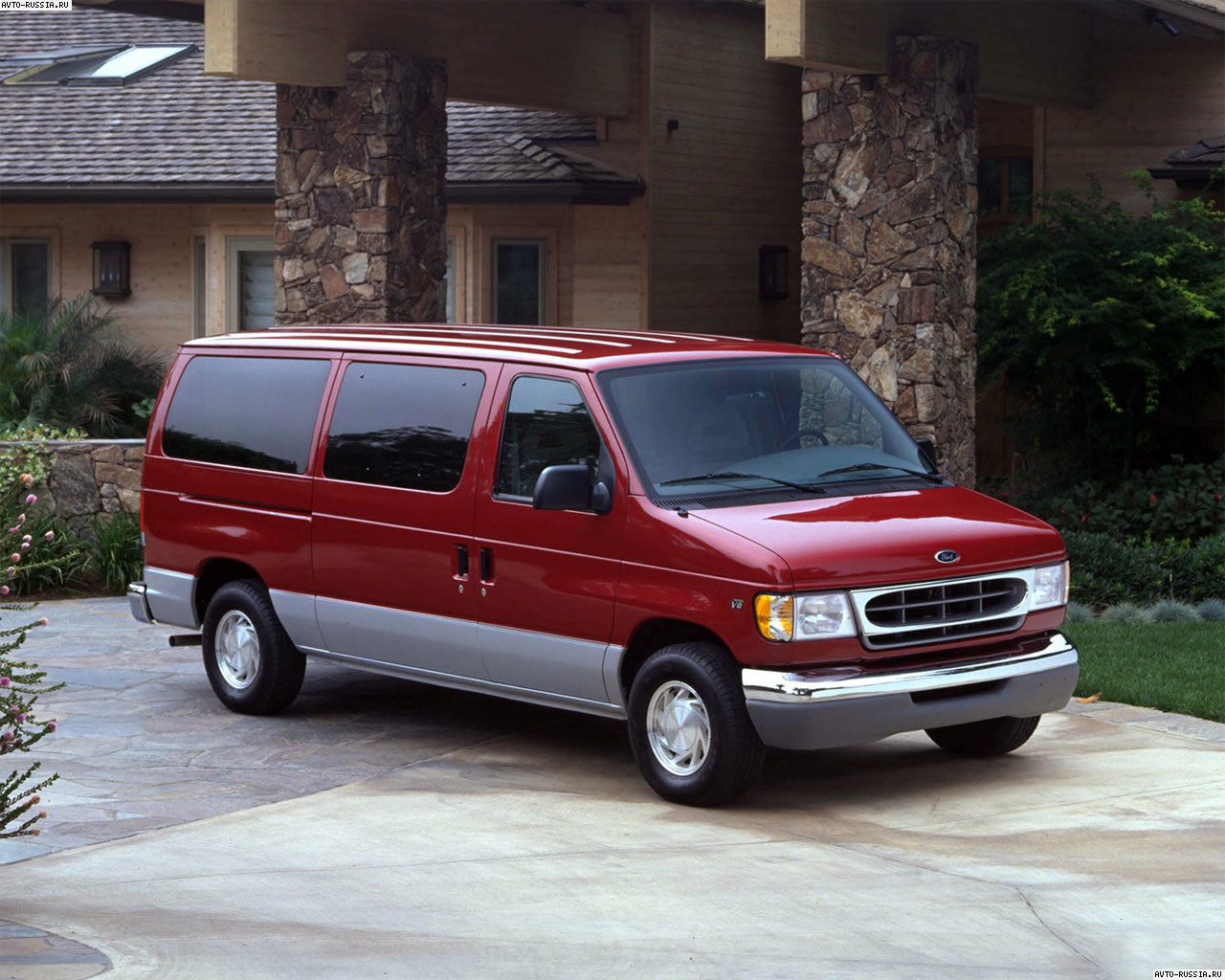 Ford Econoline: 10 фото