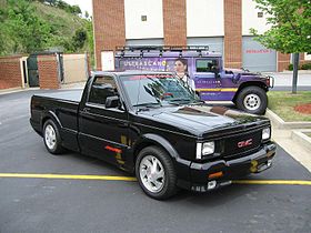 GMC Syclone: 2 фото