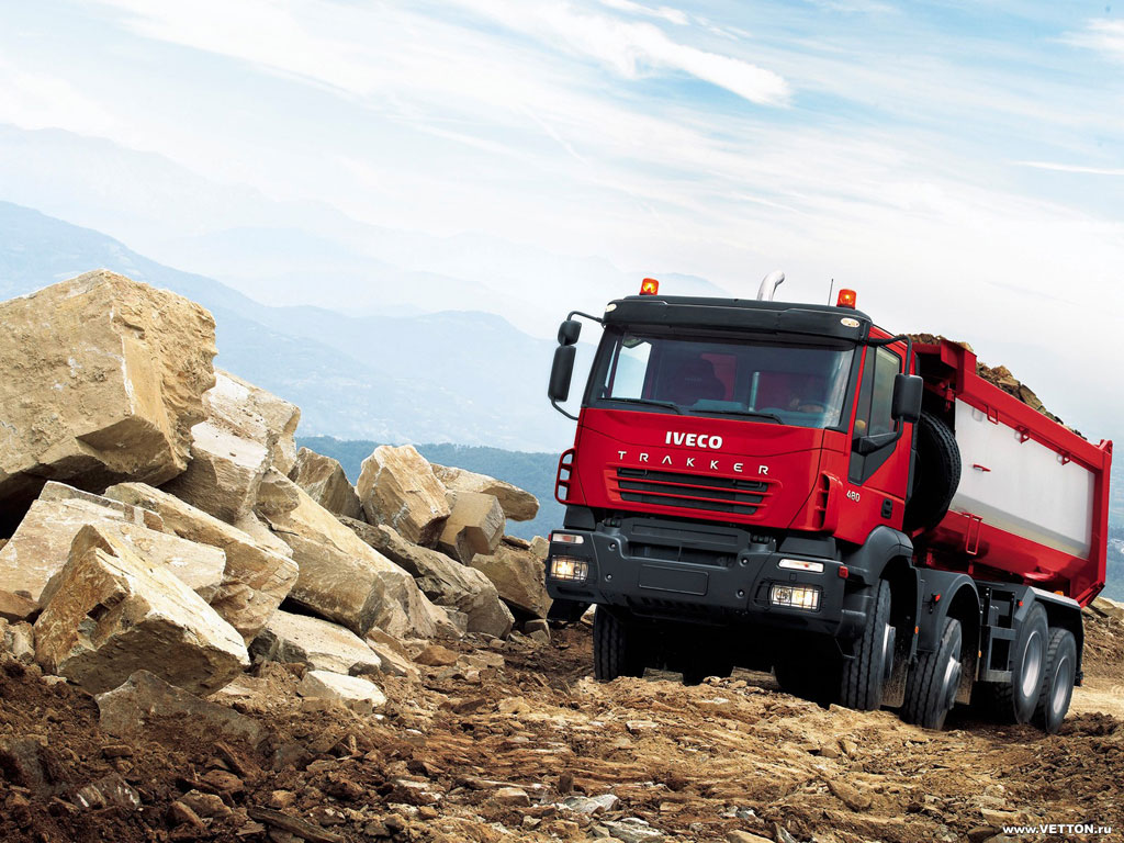 Iveco Trakker самосвал