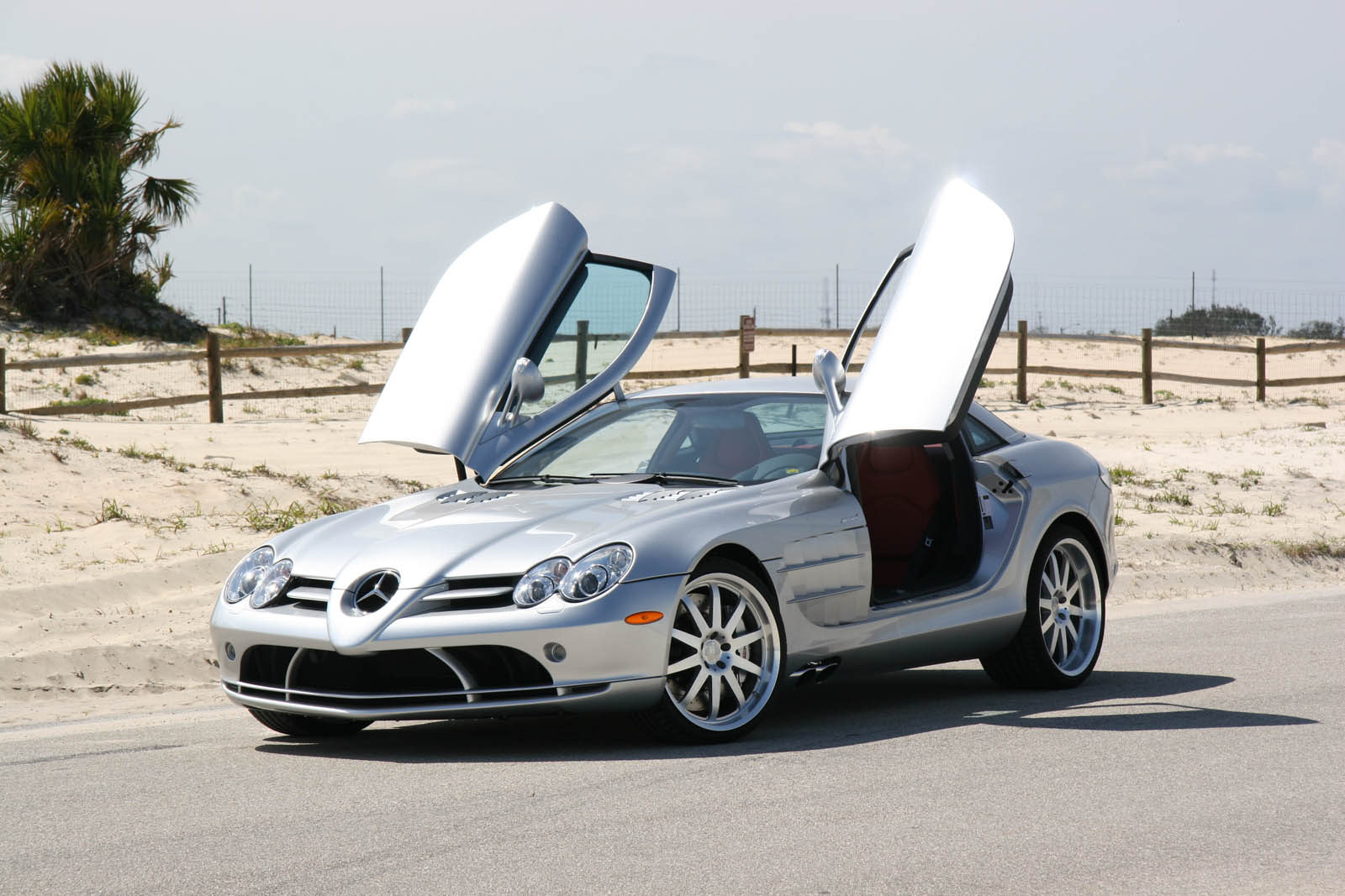 Mercedes-Benz SLR: 12 фото