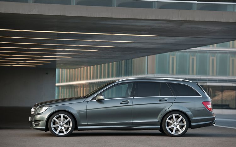 Mercedes C-class Wagon: 10 фото