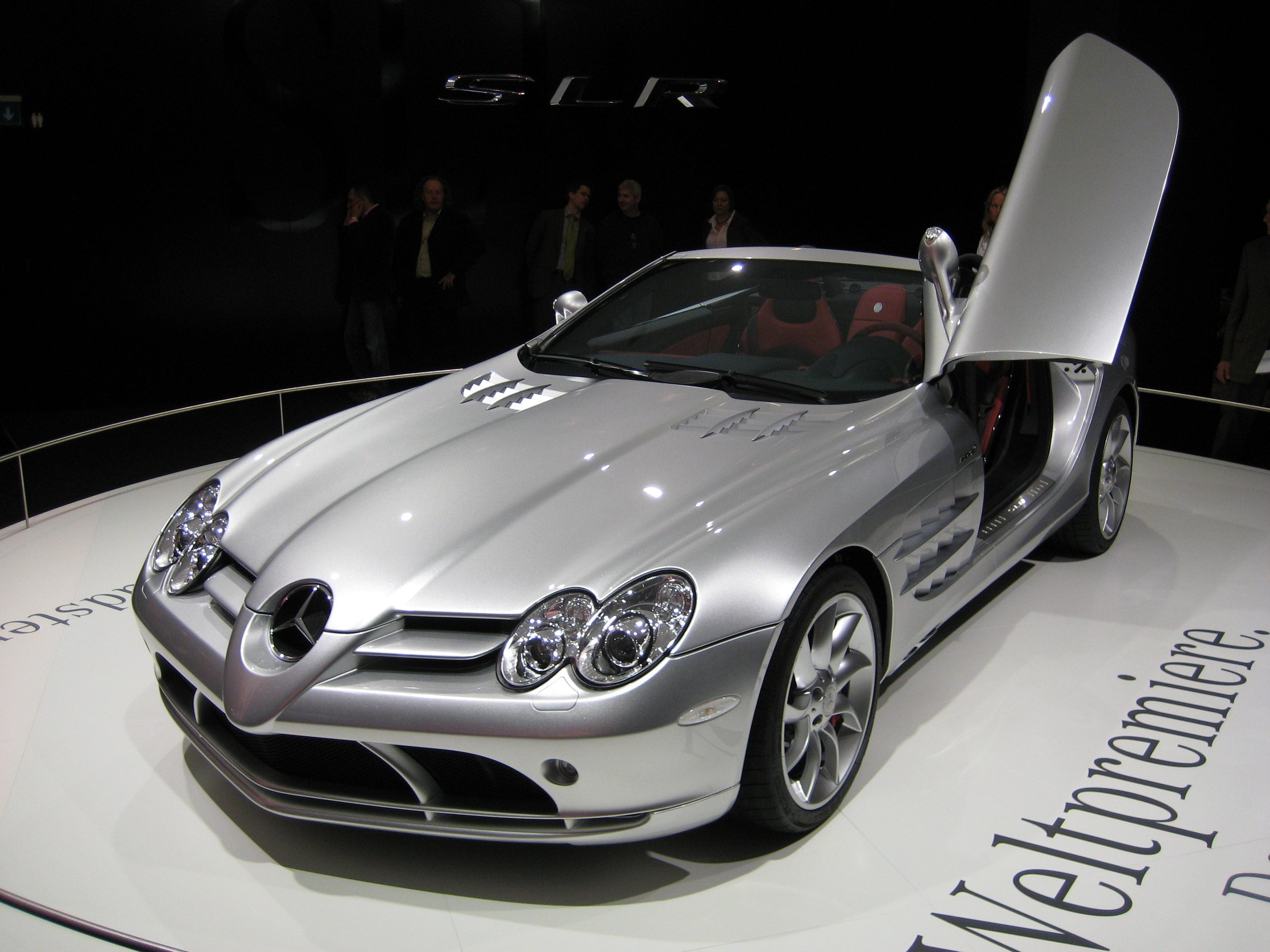 Mercedes SLR McLaren Roadster: 7 фото