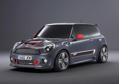 Mini John Cooper Works: 6 фото