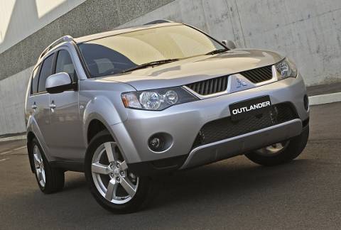 Mitsubishi Outlander I: 3 фото