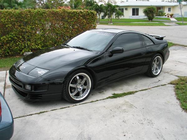 Nissan 300ZX: 4 фото