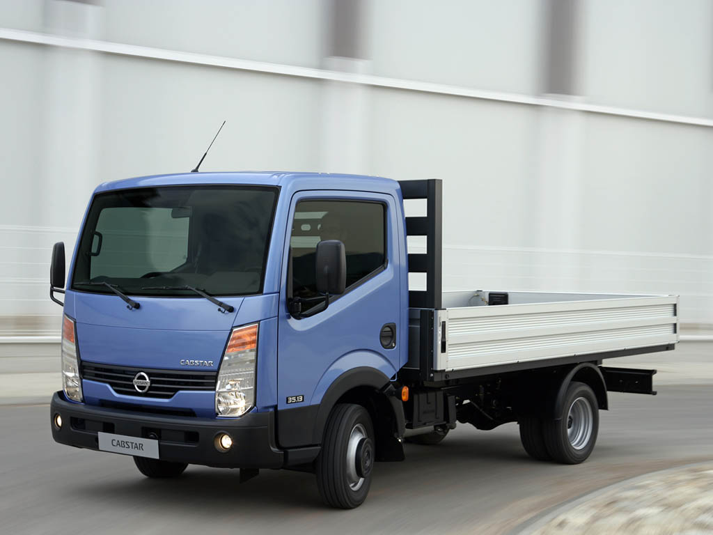 Nissan Cabstar: 6 фото