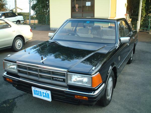 Nissan Cedric: 5 фото