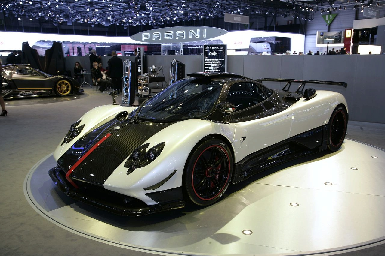 Pagani Zonda F: 5 фото