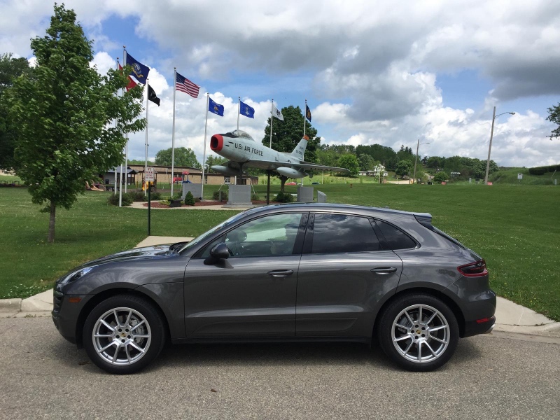 Porsche Macan S: 8 фото