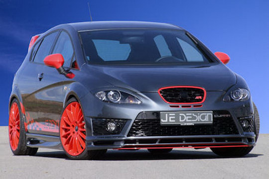 SEAT Leon Cupra: 11 фото