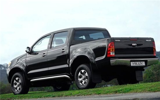 Toyota Hilux: 10 фото