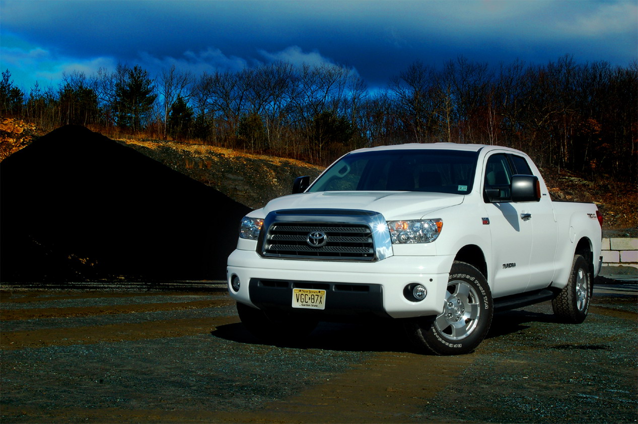 Toyota Tundra: 5 фото