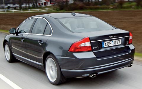 Volvo S80: 3 фото